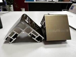 Profilé en aluminium anodisé personnalisable pour ascenseurs, série 6000, marque SHALUMI, applications de décoration, découpe, pliage, soudage - Product Image 1