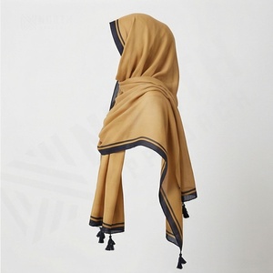 Bufanda Unisex de 90x180 cm con Estampado Étnico y Borlas, para Viajes y Salidas, Suave, Transpirable, de Primera Calidad, Elegante y con Estilo - Product Image 3