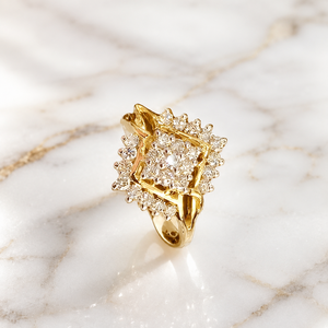Anillo Cuadrado Premium de Oro de 14K con Piedras de Imitación de Diamante, Joyería de Diseño para Bodas, para Mujeres - Product Image 2