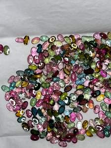 พลอยทัวร์มาลีนพลอยอัญมณีทรงหลังเบี้ยทรงวงรีตัดตามธรรมชาติหลายสีสำหรับการทำเครื่องประดับ - Product Image 3