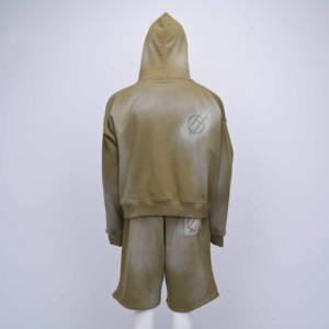 Conjunto de Sudadera y Pantalones Cortos Deportivos de Alta Calidad al por Mayor con Logotipo Personalizado, Pantalones Cortos Negros con Lavado Ácido y Doble Rodilla, Estilo Urbano - Product Image 5