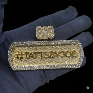 จี้ฮิปฮอปคุณภาพสูงแบบ Iced Out เงินแท้ 925 ชุบทอง ประดับโมอิสซาไนต์ ขนาด 2.50 นิ้ว ความใส VVS จากซัพพลายเออร์อินเดีย - Product Image 2