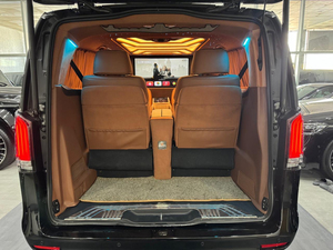 Brand New 2025 Merce des Be nz V 300 VIP BUSINESS VAN 2L Petrol 6Seater Automatic Left hand 4Cylinder AWD GCC Specs - Product Image 2