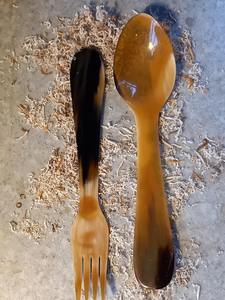 Cuillère en corne naturelle 100% de qualité supérieure, polie à la main, de marque renommée, pour la maison, les hôtels et les restaurants, en provenance d'Inde - Product Image 5