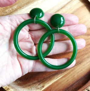 Pendientes de Resina Hechos a Mano, Pendientes Circulares de Resina de Color Verde, Pendientes de Aro de Resina - Product Image 4