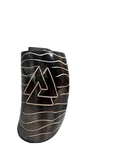 Mug à boire en corne de buffle, art populaire artisanal écologique, rond, unique - Product Image 3