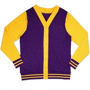 Cardigan en tricot personnalisé avec logos 2026 sur pulls col V de haute qualité pour sororités/fraternités/écoles/collèges/universités - Product Image 1