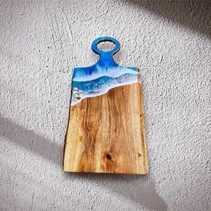 Planche de service ronde artisanale en résine et bois d'acacia, motif vague marine bleue, plateau à charcuterie circulaire en époxy, cadeau - Product Image 2