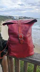 Sac à dos en cuir artisanal à rabat pour homme, sac à dos de voyage en cuir de vachette, sac pour ordinateur portable, marron vintage, designer LTBP-0116 - Product Image 2