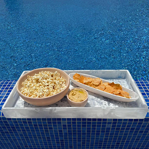 Bandeja de Resina de Diseño Moderno, Último Diseño en Bandejas para Servir con Asa Metálica, Artículos de Cocina, Decoración de Mesa, Ecológica, a Precio de Mayoreo - Product Image 1