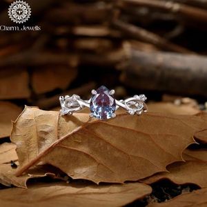 Bague de fiançailles Charm_Jewells en moissanite taille coussin, argent 925 plaqué or, certifiée IGI, sertissage à griffes vintage, bijoux pour femme - Product Image 2