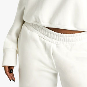 Sweat à capuche basique pour femme en tissu doux et confortable, style décontracté 2026 / Sweat à capuche simple pour femme, pull décontracté pour tous les jours 2026 - Product Image 4