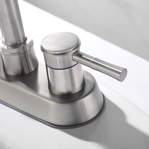 Rubinetto da Bagno a 3 Fori in Nichel Spazzolato ad Arco Alto, Scarico Lavello in Acciaio Inossidabile con Tubo Flessibile, Rubinetti per Lavabo Stile Pop - Product Image 3