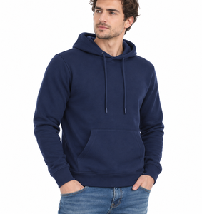 Sweat à capuche classique pour homme avec cordon de serrage réglable, poche kangourou avant, manches longues et poignets côtelés - Product Image 1