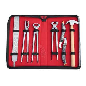 Kit Profesional de Herramientas para Herrar y Recortar: Martillo de Herrador, Alicates para Cortar Pezuñas, Herramienta para Quitar Zapatas, Lima de Raspado, Cuchillo para Pezuñas - Product Image 1