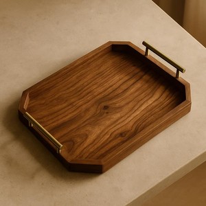 ถาดเสิร์ฟทรงแปดเหลี่ยมไม้มะม่วงพร้อมหูจับทองเหลือง |   ถาดไม้ขายส่ง - Product Image 1
