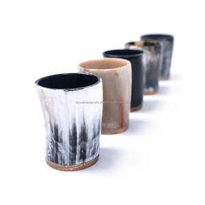 Verre à boire en corne de haute qualité avec gravure à la main complexe par Tayyab Handicraft - Product Image 4