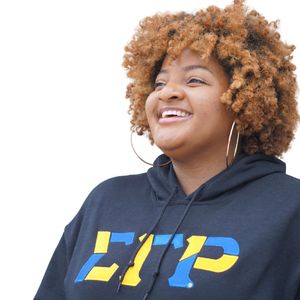 Sweat-shirt à capuche pour femme Sigma Gamma Rho, motif lettres grecques, color block, vêtement de sororité personnalisé, en polaire, noir - Product Image 1
