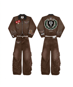 Ensemble t-shirt et pantalon en molleton de coton premium 320 GSM avec motif squelette, impression rouge phosphorescente, logo personnalisé imprimé en sérigraphie en relief, pour femmes - Product Image 6