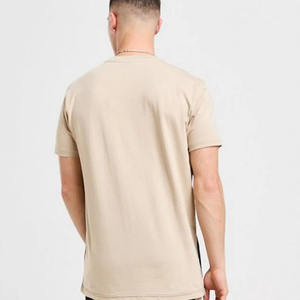 Ensemble deux pièces décontracté pour homme : T-shirt à manches courtes et short en coton de couleur unie - Product Image 4