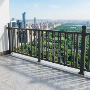 Barandilla Moderna Negra para Balcón con Detalles Dorados y Vista Panorámica Verde para un Diseño Elegante de Terraza Exterior - Product Image 3