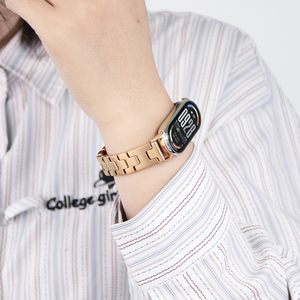 Correa de Reloj de Acero Inoxidable con Hebilla de Mariposa para Xiaomi Mi <span class=keywords><strong>Band</strong></span> 8/9/10, Correa de Metal con Patrón <span class=keywords><strong>H</strong></span> para Mi <span class=keywords><strong>Band</strong></span> 10/9/8 - Product Image 6