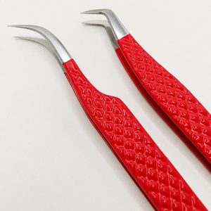 Pince à épiler professionnelle moderne en acier inoxydable rouge de qualité supérieure pour extension de cils, à pointe inclinée, durable et écologique - Product Image 6