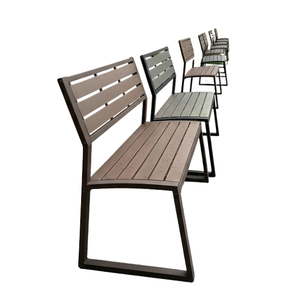 Banc de jardin en bois au design moderne, très demandé, pour usage extérieur, avec dossier et capacité pour 3 personnes - Product Image 3