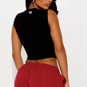 Camiseta Corta sin Mangas Personalizada, Ajustada, Elástica, de Algodón, Estilo Urbano, con Estampado Gráfico, Marca Privada, Camiseta de Moda para Mujer, Venta al Por Mayor OEM - Product Image 6