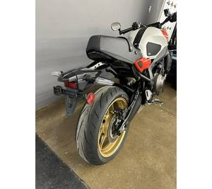 NUEVA Yamaha XSR 900 2026, Motocicleta Urbana - Product Image 2