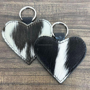 Nouveau Porte-clés Cœur en Cuir de Vachette Personnalisé 2026 – Accessoire Cadeau Unisexe en Cuir Véritable Style Western - Product Image 4