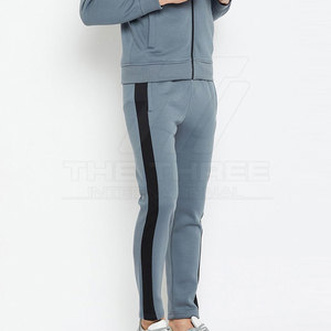 Chándal Premium para Hombre Diseñado para Entrenamientos en el Gimnasio y Looks de Moda Urbana, Chándal en Stock - Product Image 4