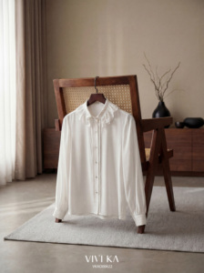 Chemise à manches longues pour femme, col à volants blanc, IVY Vietnam, décontractée, polyester/coton, coupe ample, manches classiques, popeline - Product Image 5