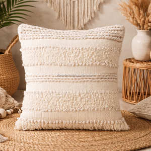 Housse de coussin bohème avec rayures géométriques et détails en pompons, coussin décoratif tissé, accent de décoration intérieure bohème en laine et coton - Product Image 5