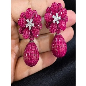 Magníficos Aretes Colgantes de Latón Plateado con Circonitas Cúbicas y Diamantes de Imitación, de Alta Calidad, Modernos y Elegantes, para Mujer, Ideales para Fiestas - Product Image 1