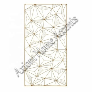 Panel de pared de metal contemporáneo con tallado intrincado perfecto para la decoración moderna del hogar y la Oficina de Axiom Home Accents - Product Image 6