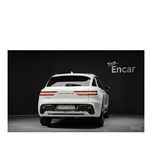 Genesis GV70 2.5T 2024, Gasolina, 2WD, 11,213 km, Emisión Euro V, Caja de Cambios Automática, Asientos de Cuero, Volante a la Izquierda, Cámara Trasera - Product Image 4