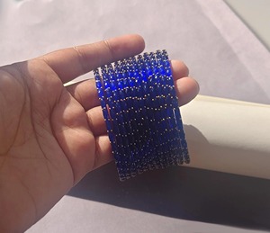 Juego de Brazaletes de Vidrio Plateado Azul, Joyería Étnica para Mujer, Diseño Único y Ecológico - Product Image 4