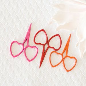 Ciseaux de coiffure pour droitiers, à lame tranchante en acier inoxydable, avec manche léger en acier inoxydable à motif brodé en forme de cœur, manche court, pour effilage - Product Image 6