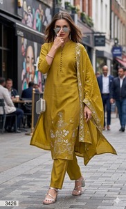 Salwar Kameez Moderno para Mujer con Costuras Decorativas y Forro de Algodón Mul Chanderi con Bordado, Ideal para Fiestas, Bodas, Diwali y Eventos (Largo hasta la Rodilla) - Product Image 5