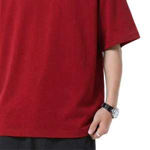 เสื้อยืดทรงบ็อกซี่ฟิตโอเวอร์ไซส์สำหรับผู้ชาย ผ้าฝ้าย 100% โลโก้ด้านหน้า แห้งเร็ว ระบายอากาศดี สไตล์ลำลอง แฟชั่นสตรีทแวร์ คุณภาพสูง MOQ ต่ำ - Product Image 4