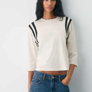 Camiseta de Verano Nueva a la Moda de Color Sólido con Rayas 100% Algodón, Holgada, Cómoda, Informal, de Manga Tres Cuartos para Mujer - Product Image 1