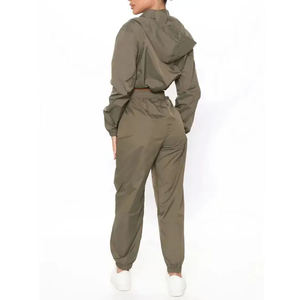 2026 Lightweight Women's 2pcs Windbreaker Tracksuit Stand Collar Full Zip Crop Hoodie Sweatpants with Jogger <b>Set</b> Solid Patter - Product Image 6