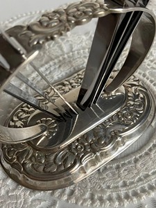 Vintage Style Silver Finished Cutlery <b>Caddy</b> Tool Stand Ideal For Dining <b>Table</b> Elegant Flatware Holder And Kitchen Decor Display - Product Image 5