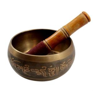 Cuenco tibetano antiguo de color verdoso con relieve o martillado para la salud y un sonido mágico - Product Image 1