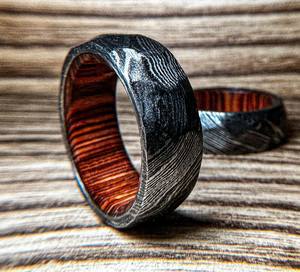 แหวนแต่งงานเหล็กดามัสกัส SJ SJ-RN-1207 สำหรับทั้งชายและหญิง รูปทรงบิดเกลียว ประดับเหล็ก สามารถปรับแต่งได้ เหมาะสำหรับงานหมั้น งานครบรอบ งานปาร์ตี้ ทันสมัย - Product Image 3