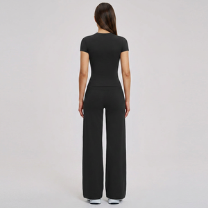 Conjunto de Yoga Personalizado para Mujer: Camiseta de Manga Corta y Pantalones Anchos, Conjunto de 2 Piezas Suave y Elástico para Descanso, Ejercicio y Fitness - Product Image 2