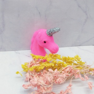 Tête de licorne rose flocage miniature 1in de haut - Product Image 5