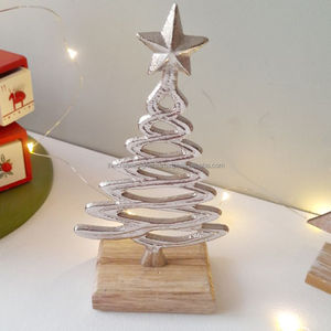 Arbre de Noël décoratif moderne en aluminium Base en bois Offre spéciale Présentoir de bureau à domicile Accent de Noël Déco de Noël mobile - Product Image 1