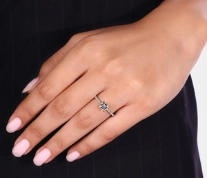 Bague de Fiançailles Solitaire Demi-Éternité en Or Jaune 18K avec Diamant de Laboratoire Certifié IGI, Couleur E, 1.18CT VVS2 - Product Image 4